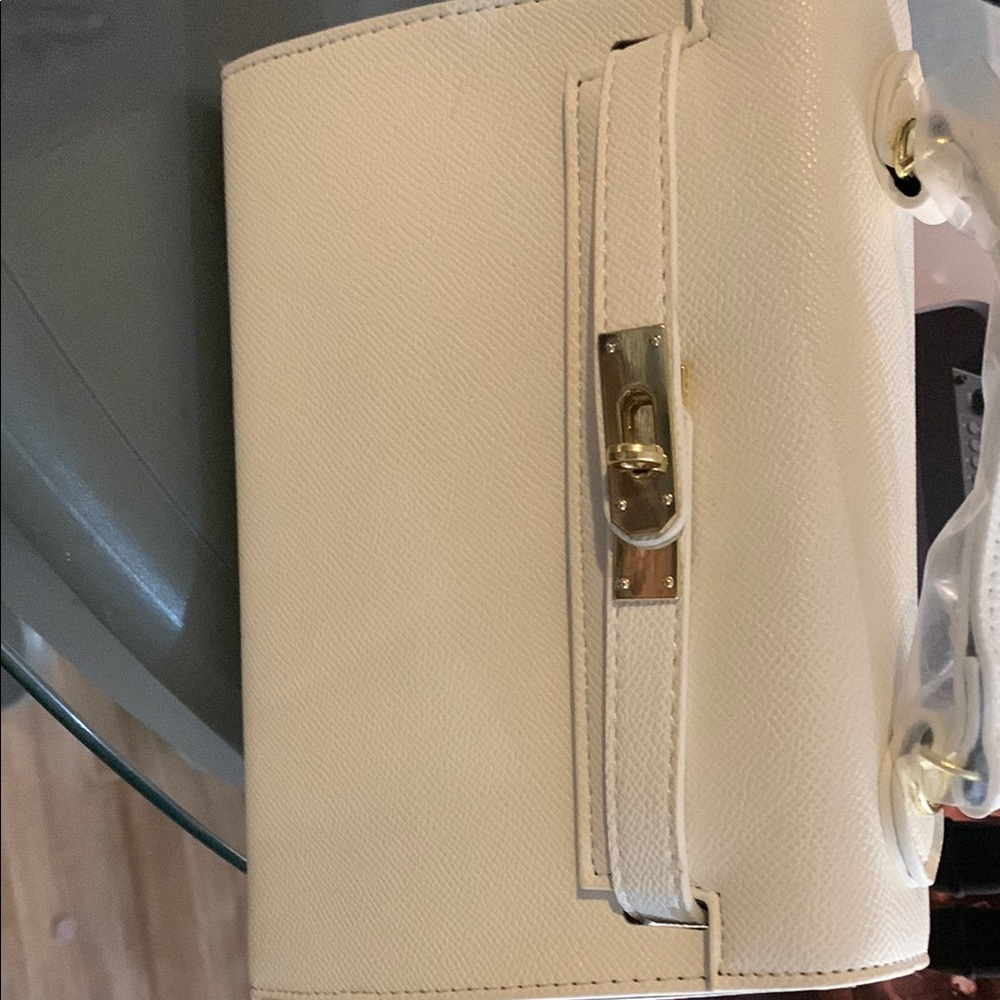 Cream Textured Leather Clutch with Gold Lock